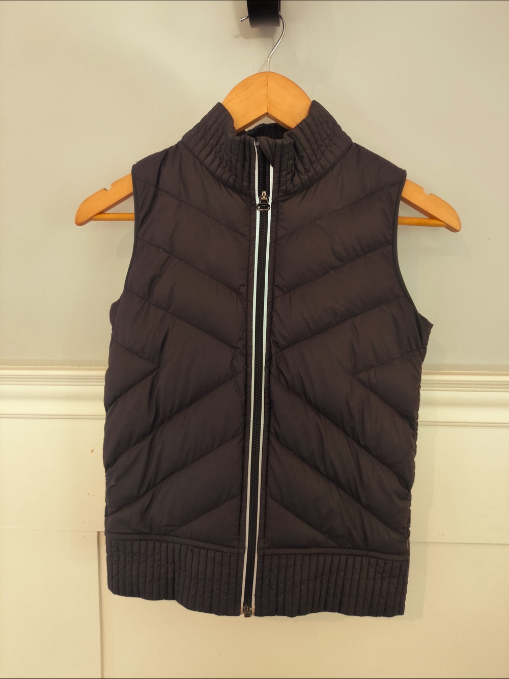 Ivivva Black Quilted Puffer Vest with White-Trim Zipper
